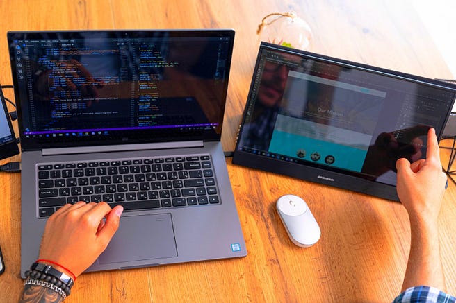 DESKLAB - Ultralight Portable 4K Touchscreen Monitor
