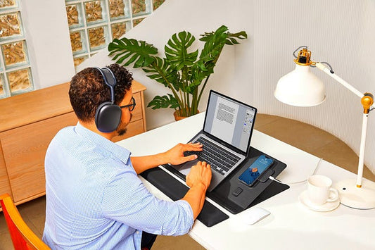 MOFT - Smart Desk Mat Snap Stand And Organize All Your Devices